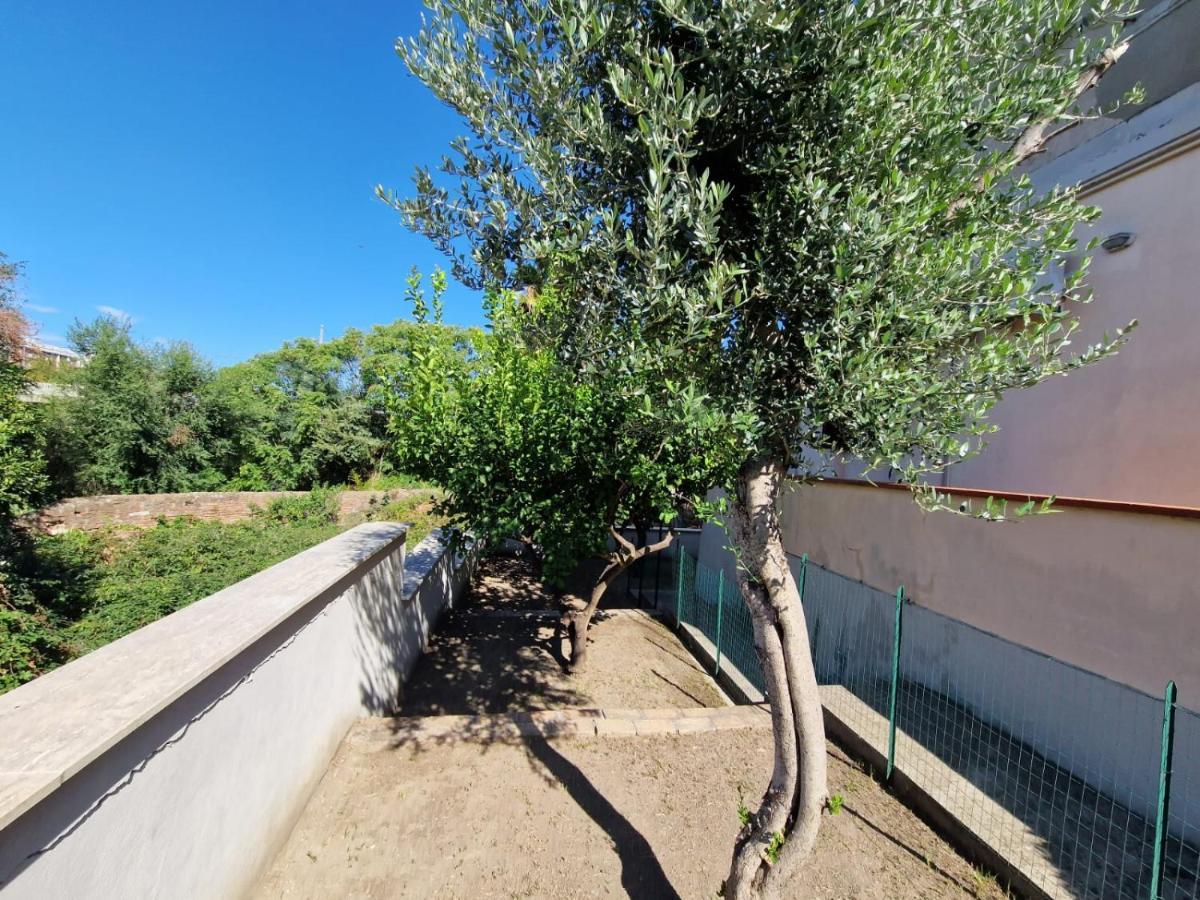 Appartamento Per Chi Ama Prendere Il Caffe In Terrazzo Roma Dış mekan fotoğraf